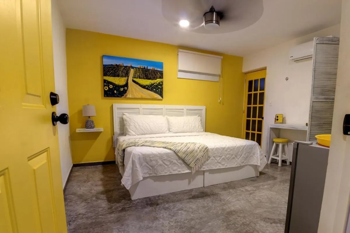 Casabella- Private Villa-6 Bed 6 Bath-Beachwalk Playa del Carmen Mexiko