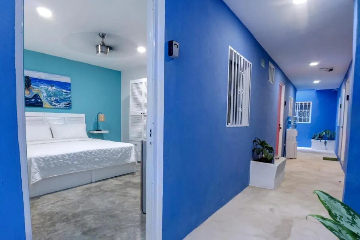 Casabella- Private Villa-6 Bed 6 Bath-Beachwalk Playa del Carmen Vila